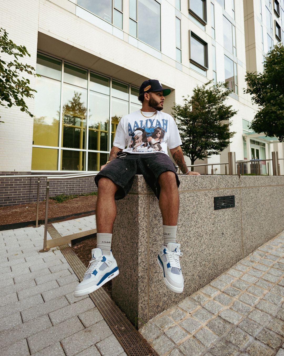 AALIYAH VINTAGE TEE