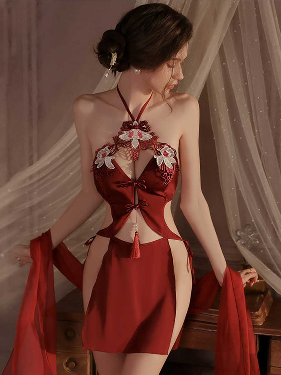 High Slit Appliques Qipao Outfit
